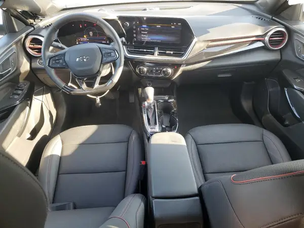 KL77LJEP7SC339855 2025 CHEVROLET TRAX - Image 8