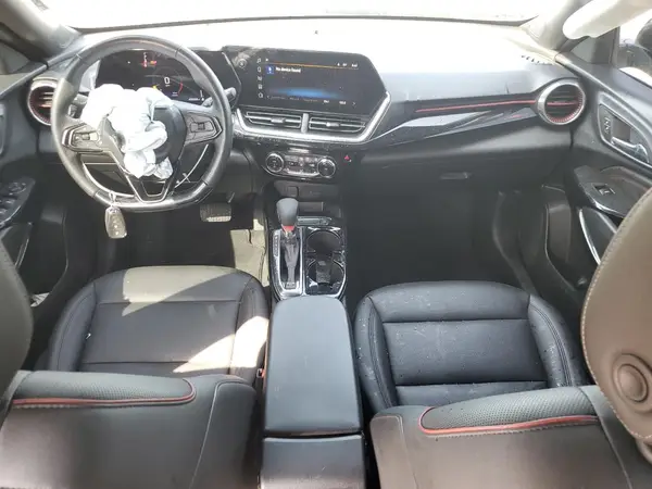 KL77LJEP8SC031707 2025 CHEVROLET TRAX - Image 8