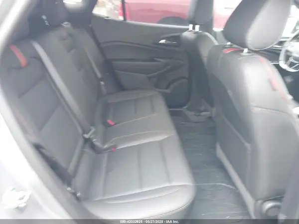 KL77LJEP8SC036602 2025 CHEVROLET TRAX - Image 8