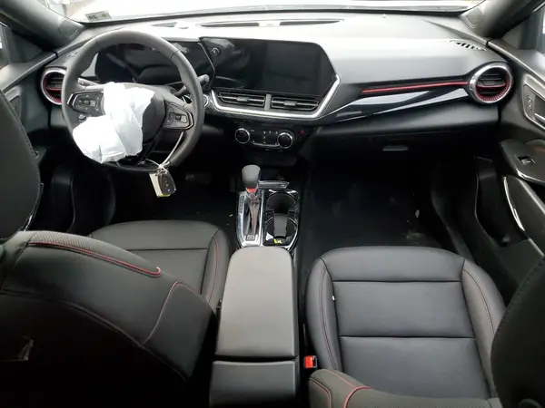 KL77LJEP8SC075528 2025 CHEVROLET TRAX - Image 8