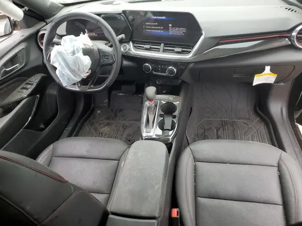 KL77LJEP8SC151801 2025 CHEVROLET TRAX - Image 8