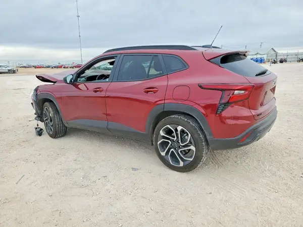 KL77LJEP8SC171885 2025 CHEVROLET TRAX - Image 2