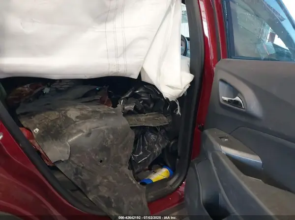 KL77LJEP8SC177766 2025 CHEVROLET TRAX - Image 8
