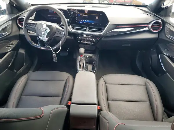 KL77LJEP8SC252241 2025 CHEVROLET TRAX - Image 8