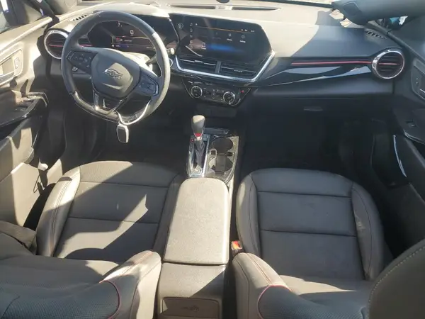 KL77LJEP8SC282047 2025 CHEVROLET TRAX - Image 8