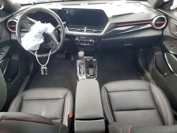 KL77LJEP8SC294621 2025 CHEVROLET TRAX - Image 8