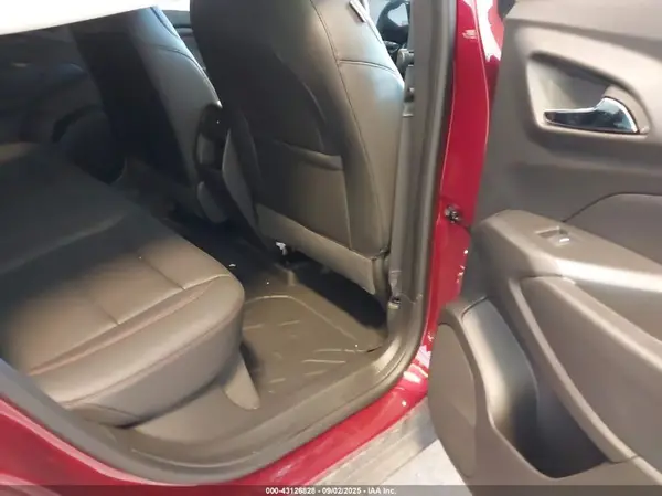 KL77LJEP9SC014642 2025 CHEVROLET TRAX - Image 8