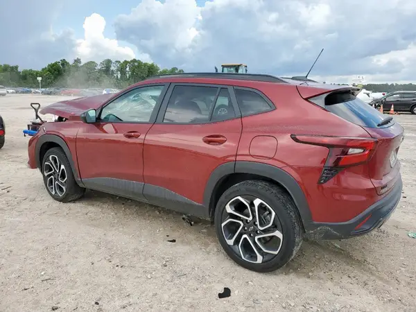 KL77LJEP9SC026161 2025 CHEVROLET TRAX - Image 2
