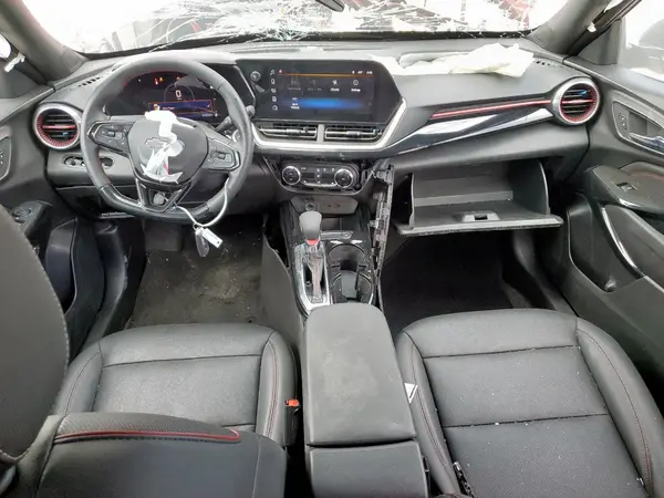 KL77LJEP9SC026161 2025 CHEVROLET TRAX - Image 8