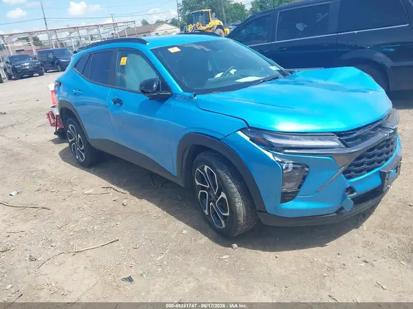 KL77LJEP9SC032932 2025 CHEVROLET TRAX - Image 1