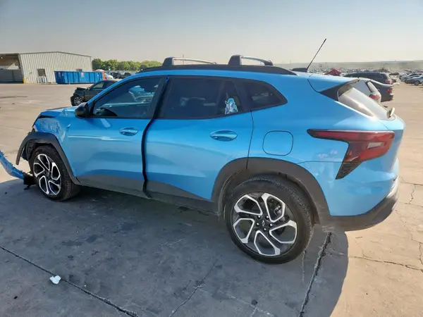 KL77LJEP9SC066448 2025 CHEVROLET TRAX - Image 2