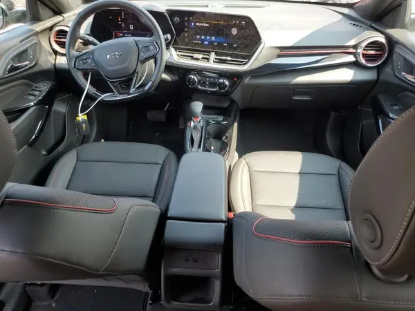 KL77LJEP9SC073318 2025 CHEVROLET TRAX - Image 8