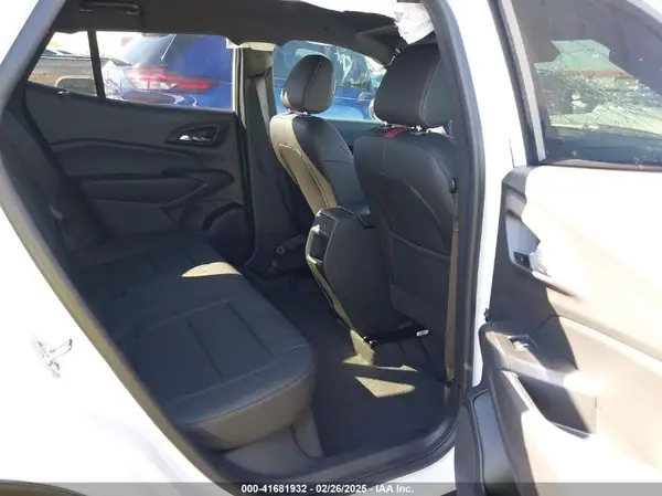 KL77LJEP9SC081631 2025 CHEVROLET TRAX - Image 8