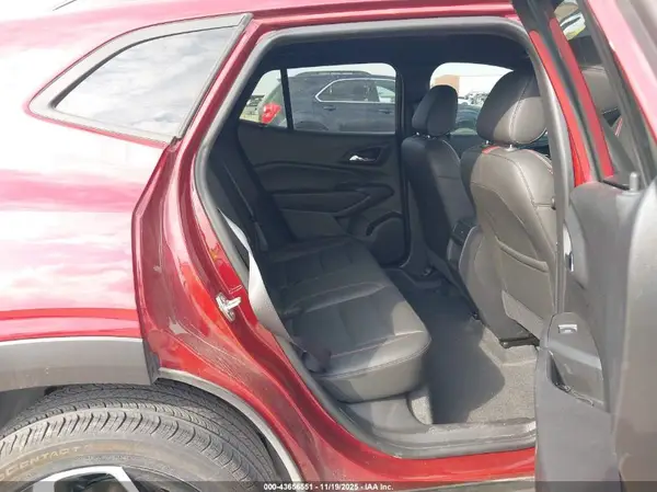KL77LJEP9SC086280 2025 CHEVROLET TRAX - Image 8