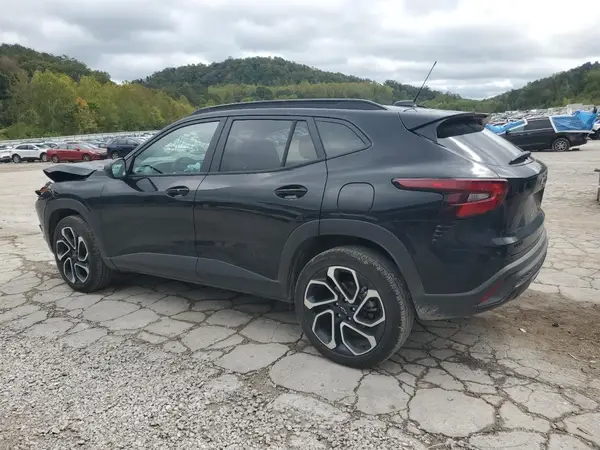 KL77LJEP9SC087493 2025 CHEVROLET TRAX - Image 2