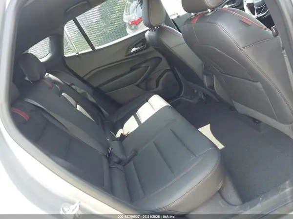 KL77LJEP9SC095268 2025 CHEVROLET TRAX - Image 8