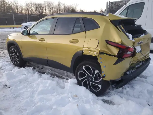 KL77LJEP9SC098557 2025 CHEVROLET TRAX - Image 2