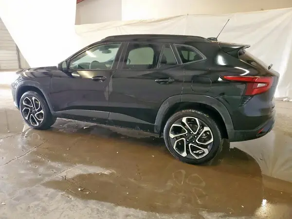 KL77LJEP9SC145408 2025 CHEVROLET TRAX - Image 2