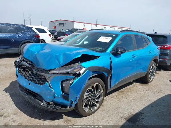 KL77LJEP9SC173628 2025 CHEVROLET TRAX - Image 2
