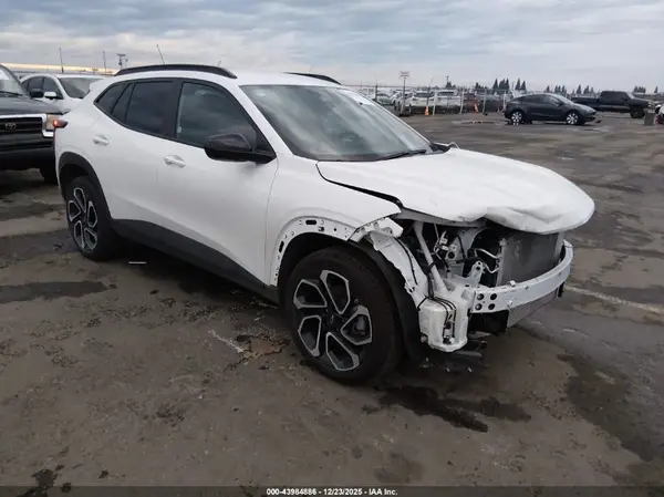 KL77LJEP9SC242219 2025 CHEVROLET TRAX - Image 1