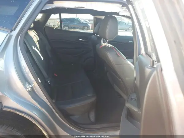 KL77LJEP9SC250997 2025 CHEVROLET TRAX - Image 8