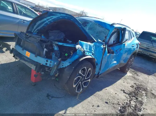 KL77LJEP9SC264172 2025 CHEVROLET TRAX - Image 2