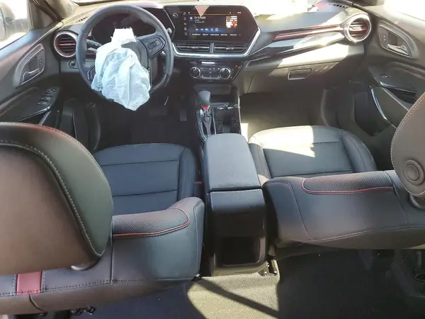 KL77LJEP9SC293607 2025 CHEVROLET TRAX - Image 8