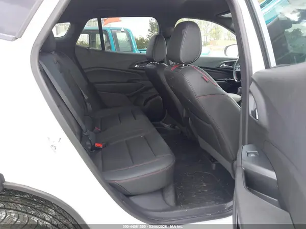 KL77LJEP9SC322572 2025 CHEVROLET TRAX - Image 8