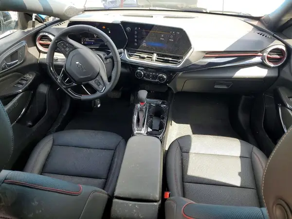 KL77LJEP9TC031104 2026 CHEVROLET TRAX - Image 8