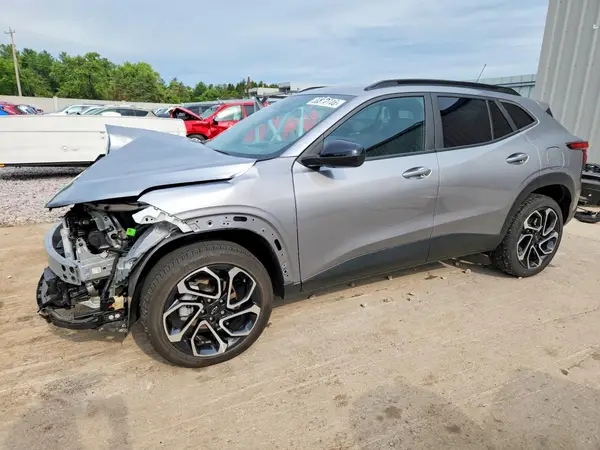 KL77LJEPXSC010082 2025 CHEVROLET TRAX - Image 1