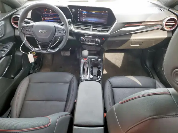 KL77LJEPXSC030560 2025 CHEVROLET TRAX - Image 8