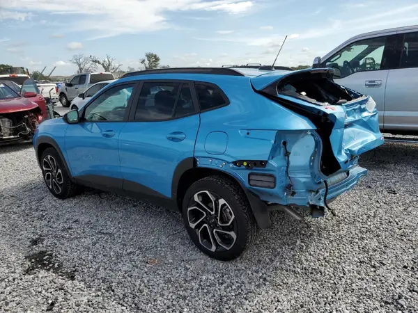 KL77LJEPXSC099457 2025 CHEVROLET TRAX - Image 2