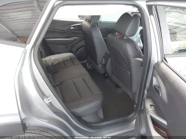 KL77LJEPXSC163836 2025 CHEVROLET TRAX - Image 8