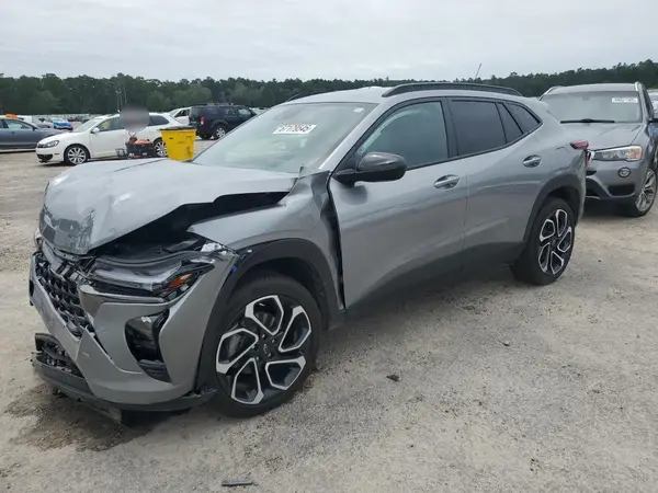 KL77LJEPXSC194360 2025 CHEVROLET TRAX - Image 1
