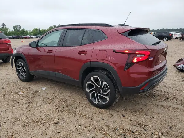 KL77LJEPXSC217961 2025 CHEVROLET TRAX - Image 2