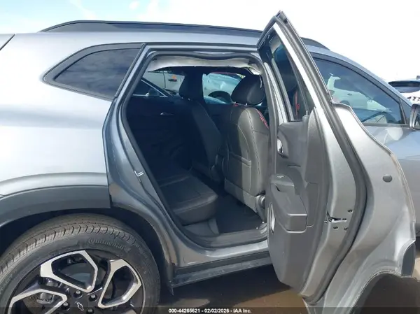 KL77LJEPXTC045528 2026 CHEVROLET TRAX - Image 8