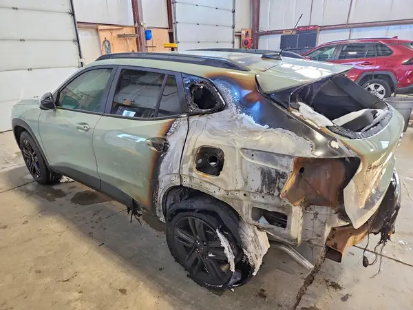 KL77LKE20TC035634 2026 CHEVROLET TRAX - Image 2
