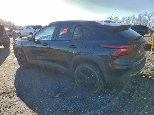 KL77LKE21RC166953 2024 CHEVROLET TRAX - Image 2