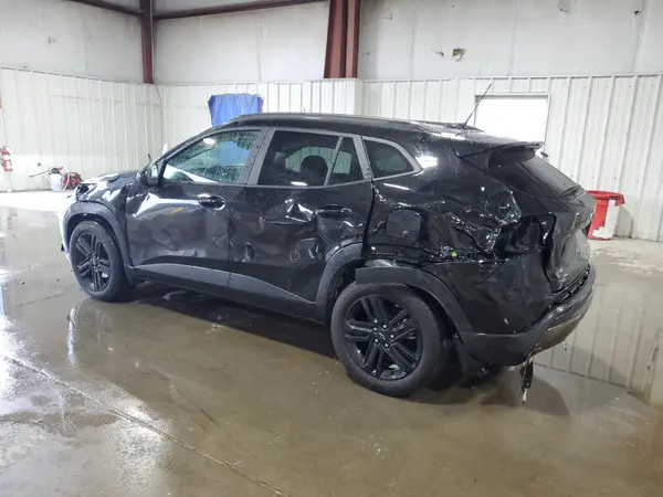 KL77LKE21RC228500 2024 CHEVROLET TRAX - Image 2