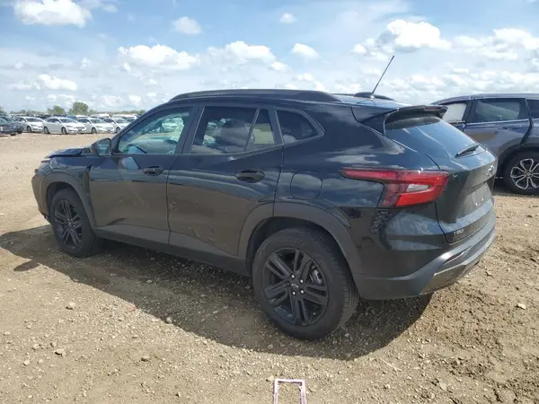 KL77LKE22RC004278 2024 CHEVROLET TRAX - Image 2