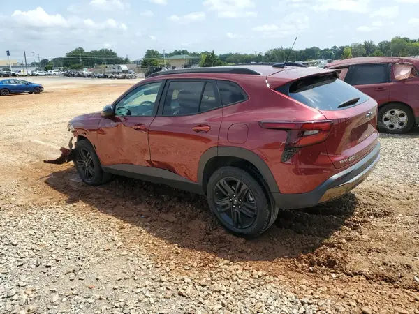 KL77LKE22RC208305 2024 CHEVROLET TRAX - Image 2