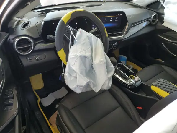 KL77LKE22RC230613 2024 CHEVROLET TRAX - Image 8