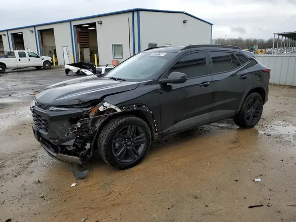KL77LKE23RC013779 2024 CHEVROLET TRAX - Image 1