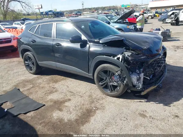KL77LKE23RC028850 2024 CHEVROLET TRAX - Image 1