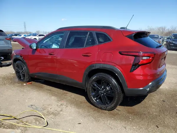 KL77LKE23RC051755 2024 CHEVROLET TRAX - Image 2