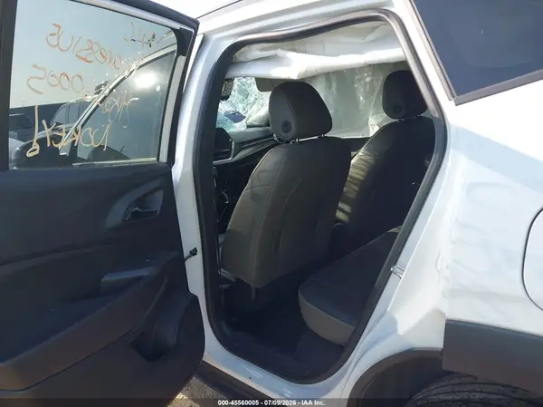 KL77LKE23RC059015 2024 CHEVROLET TRAX - Image 8