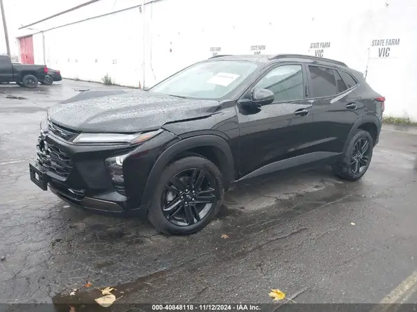 KL77LKE24RC052297 2024 CHEVROLET TRAX - Image 2