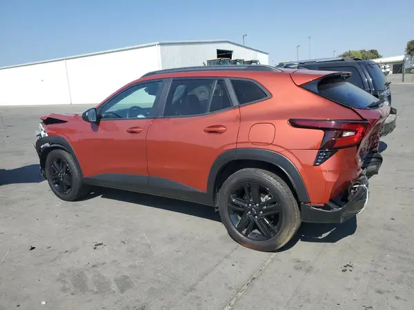 KL77LKE24RC224618 2024 CHEVROLET TRAX - Image 2