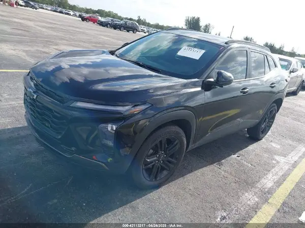 KL77LKE25RC164817 2024 CHEVROLET TRAX - Image 2