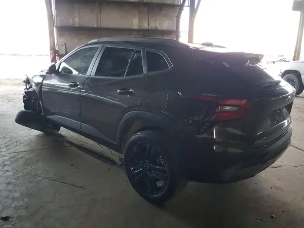 KL77LKE25RC216964 2024 CHEVROLET TRAX - Image 2